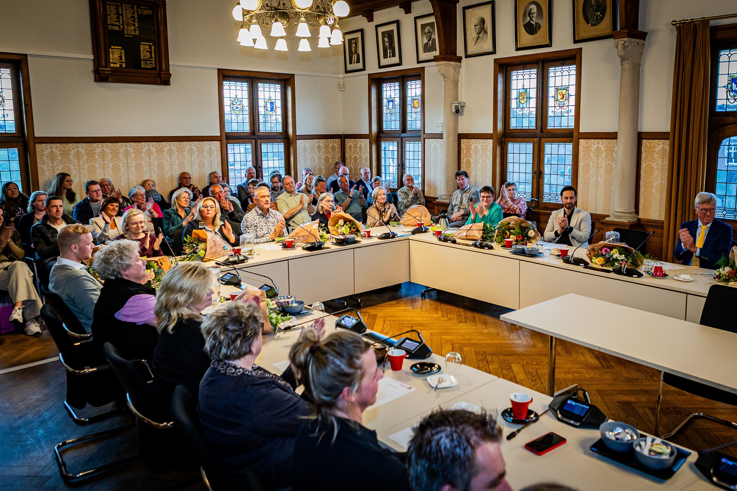 Nieuwe raad Gemeente Veendam in de raadzaal