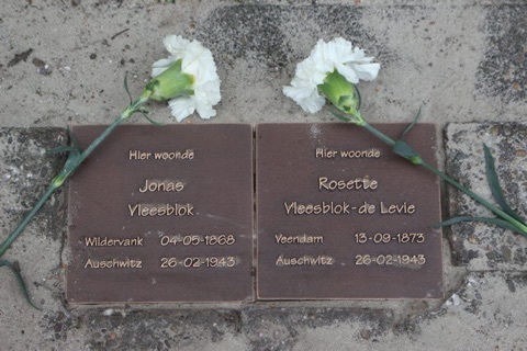 Stolpersteine Jonas Vleesblok and Rosette Vleesblok - de Levie