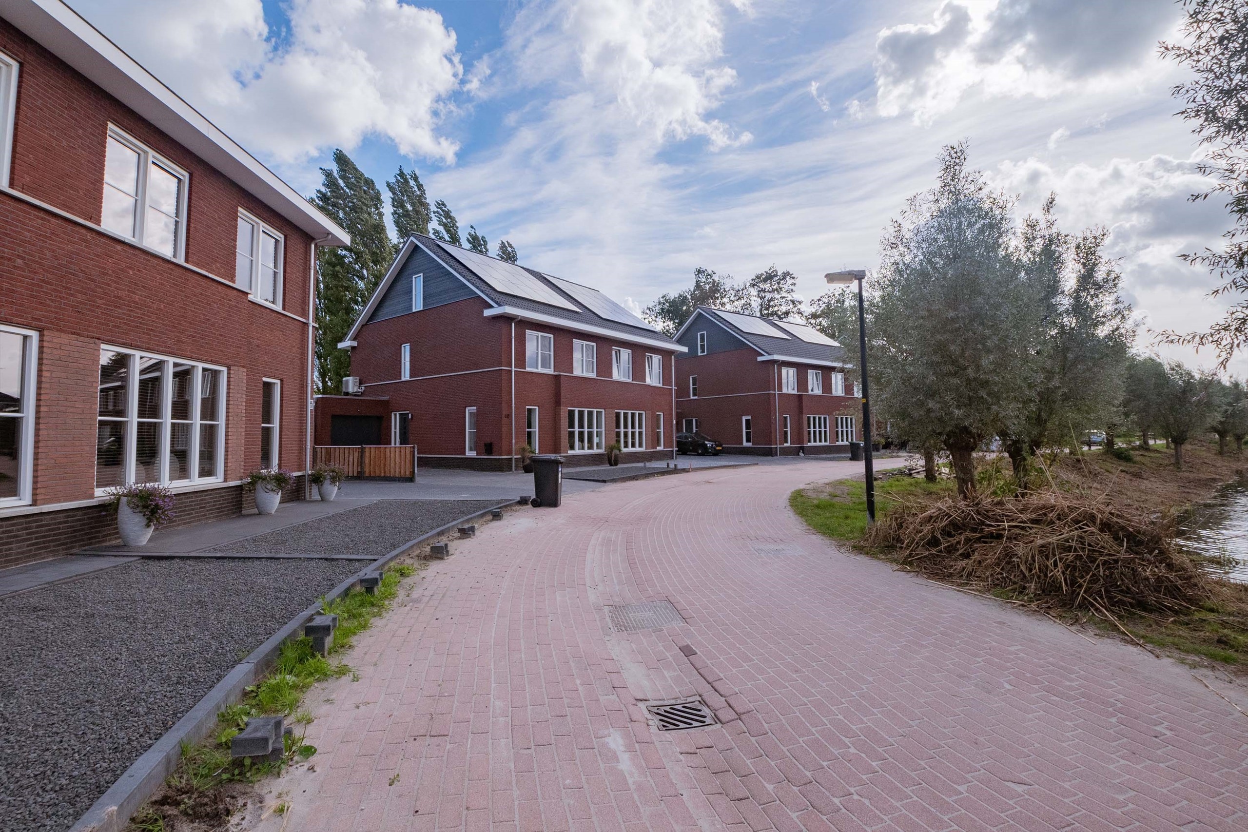 6 woningen aan het water